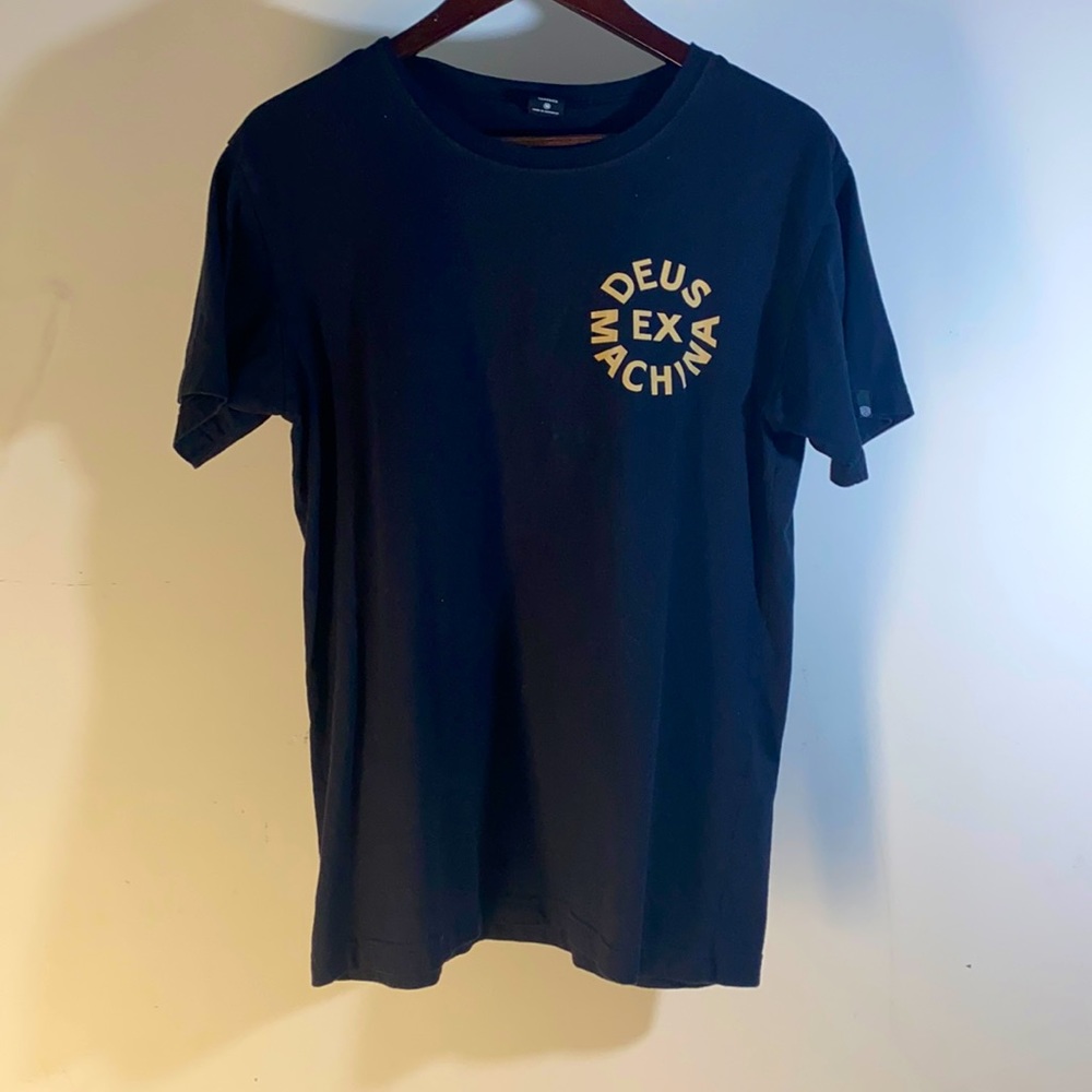 Dues ex machine Bali surf t